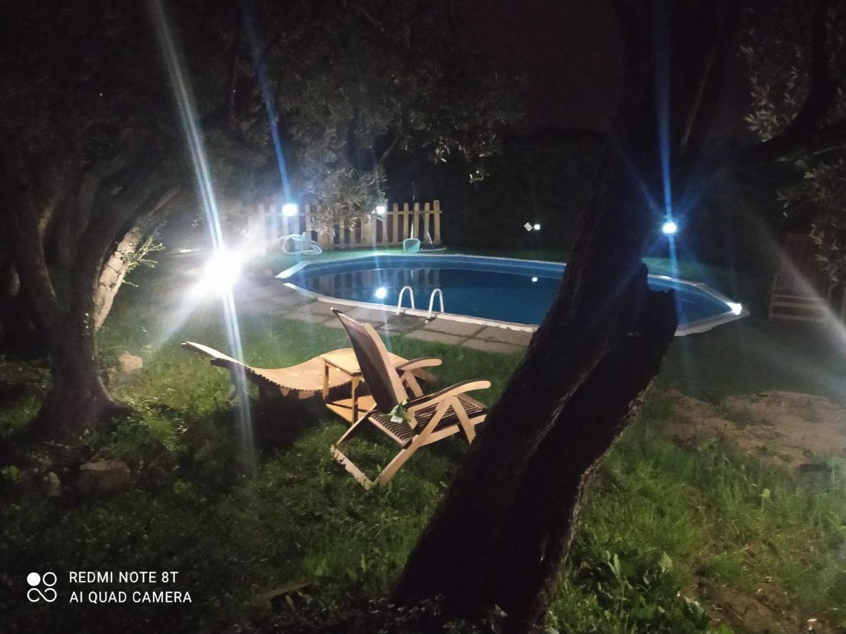 דירות וינצ'י Il Borgo Dei Pini מראה חיצוני תמונה